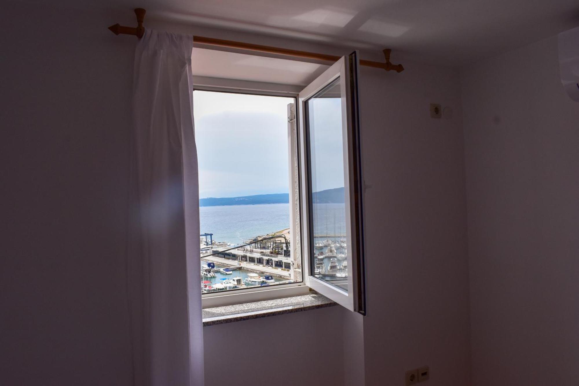 Apartmani Amra Novi Vinodolski Exterior foto