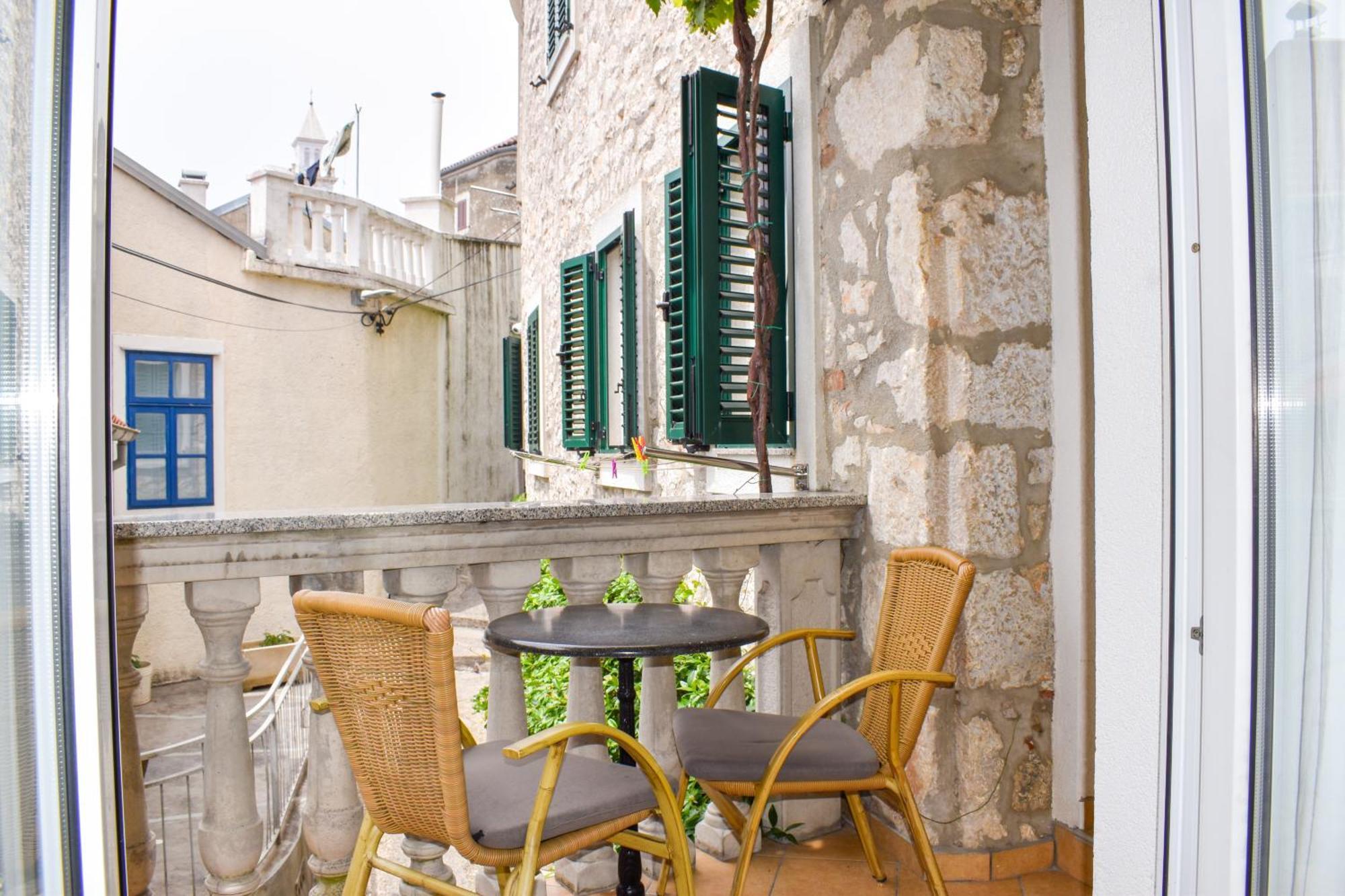 Apartmani Amra Novi Vinodolski Exterior foto